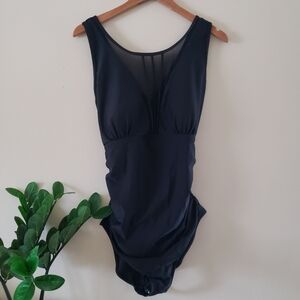 Unbranded NWOT Tummy Control Crossed Back Swimsuit W/Mesh Detail - Black XXXL